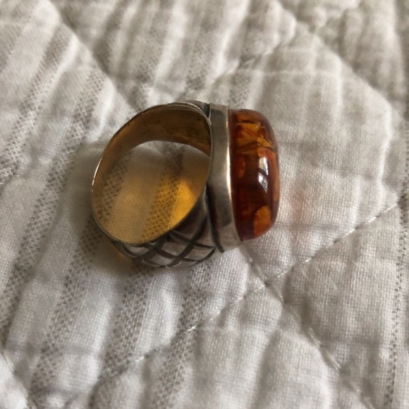 Sterling silver ring set with amber - Picture 2 of 3